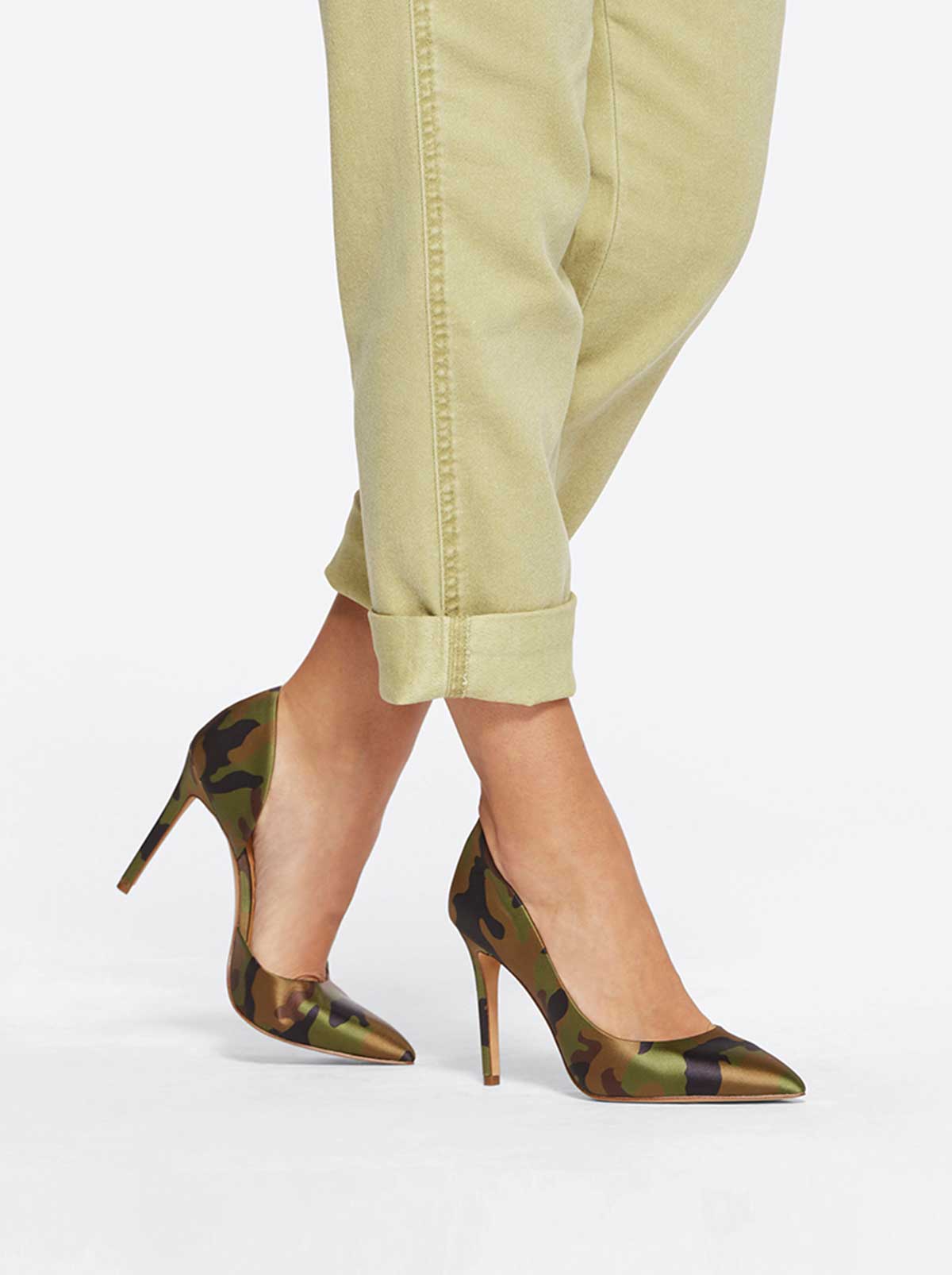 Jessica Simpson Women Prizma D'Orsay Pump in Forest Camo