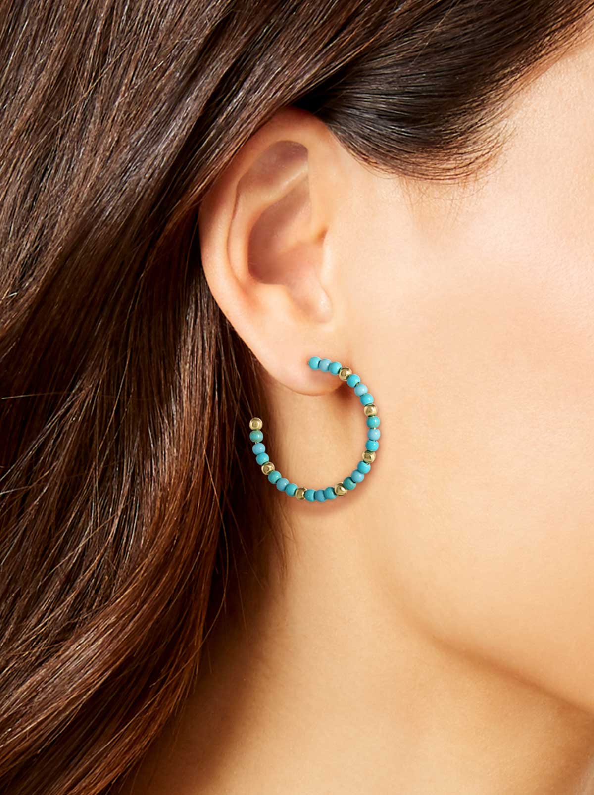 Jessica Simpson Accessories Turquoise Bead Hoop Earrings in Gold