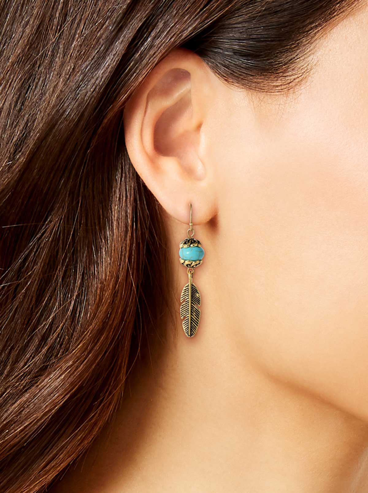 Jessica Simpson Accessories Turquoise Bead Feather Drop Earrings in Gold