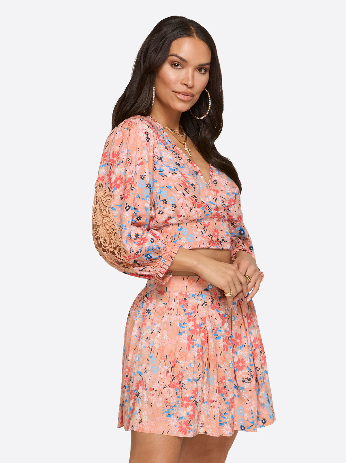 Jessica Simpson Women Patsy Top in Blooming Pastures