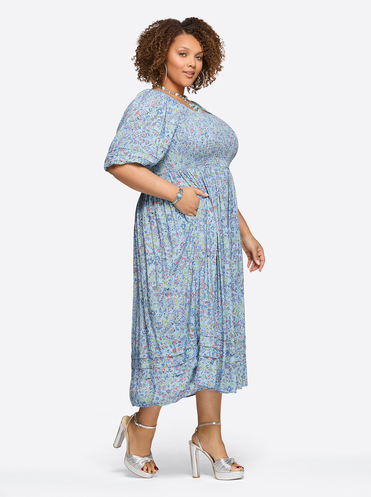 Jessica Simpson Women Simona Dress in Decorative Blossoms