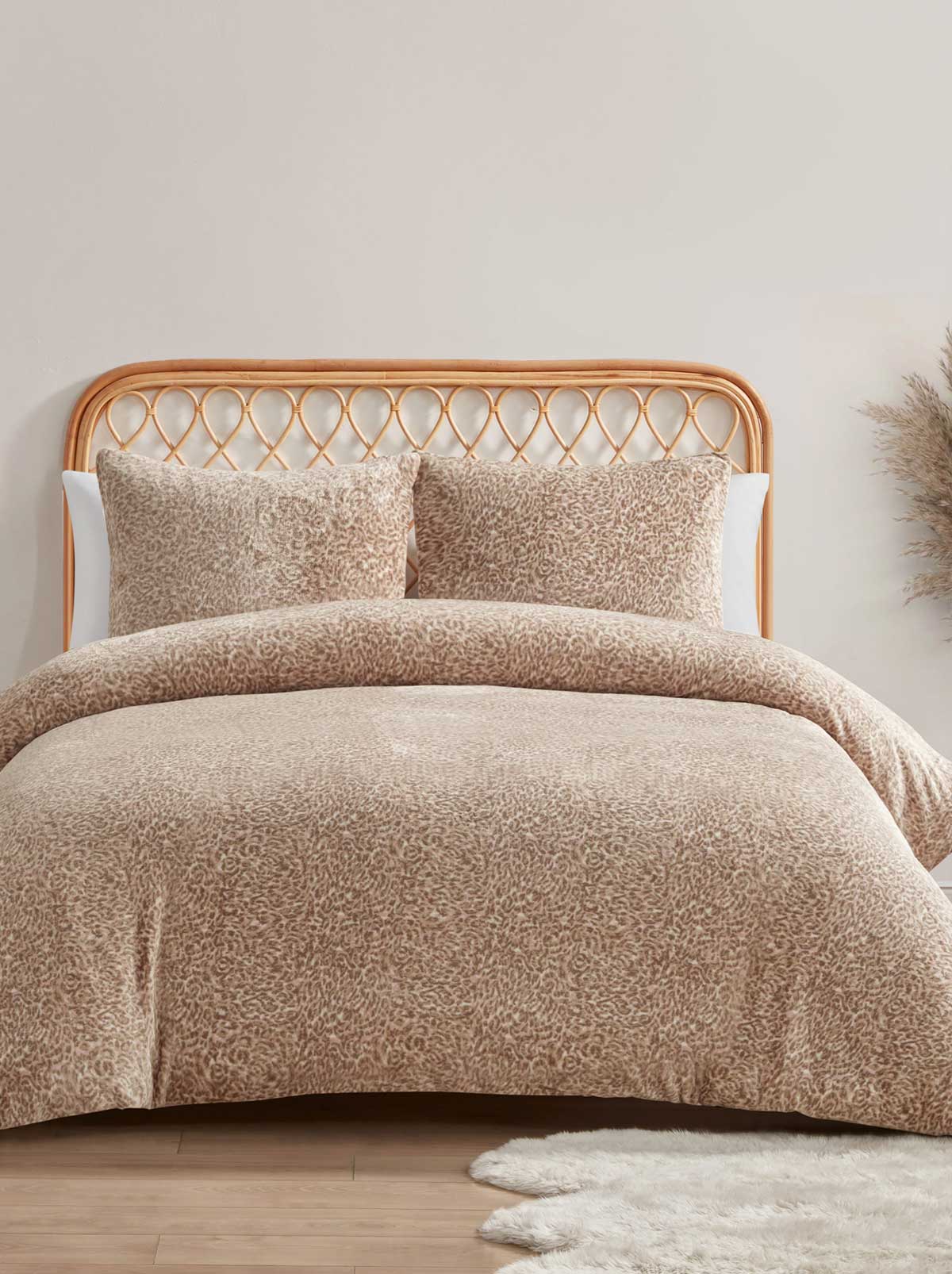Jessica Simpson Home Leopard Printed Plush Duvet Cover  Set