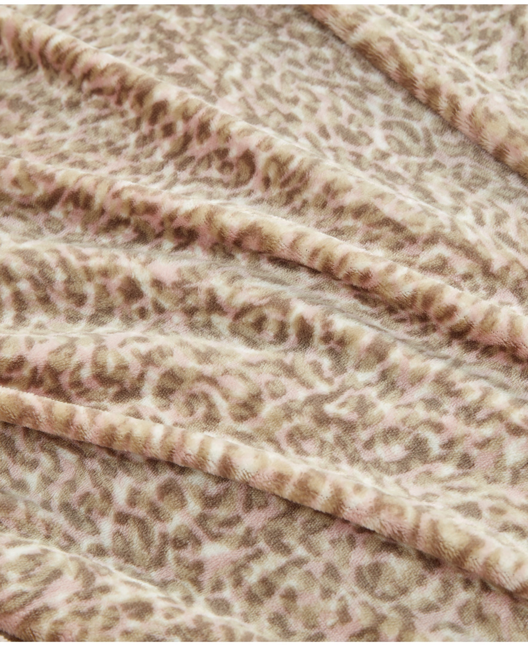 Jessica Simpson Home Leopard Printed Plush Duvet Cover  Set