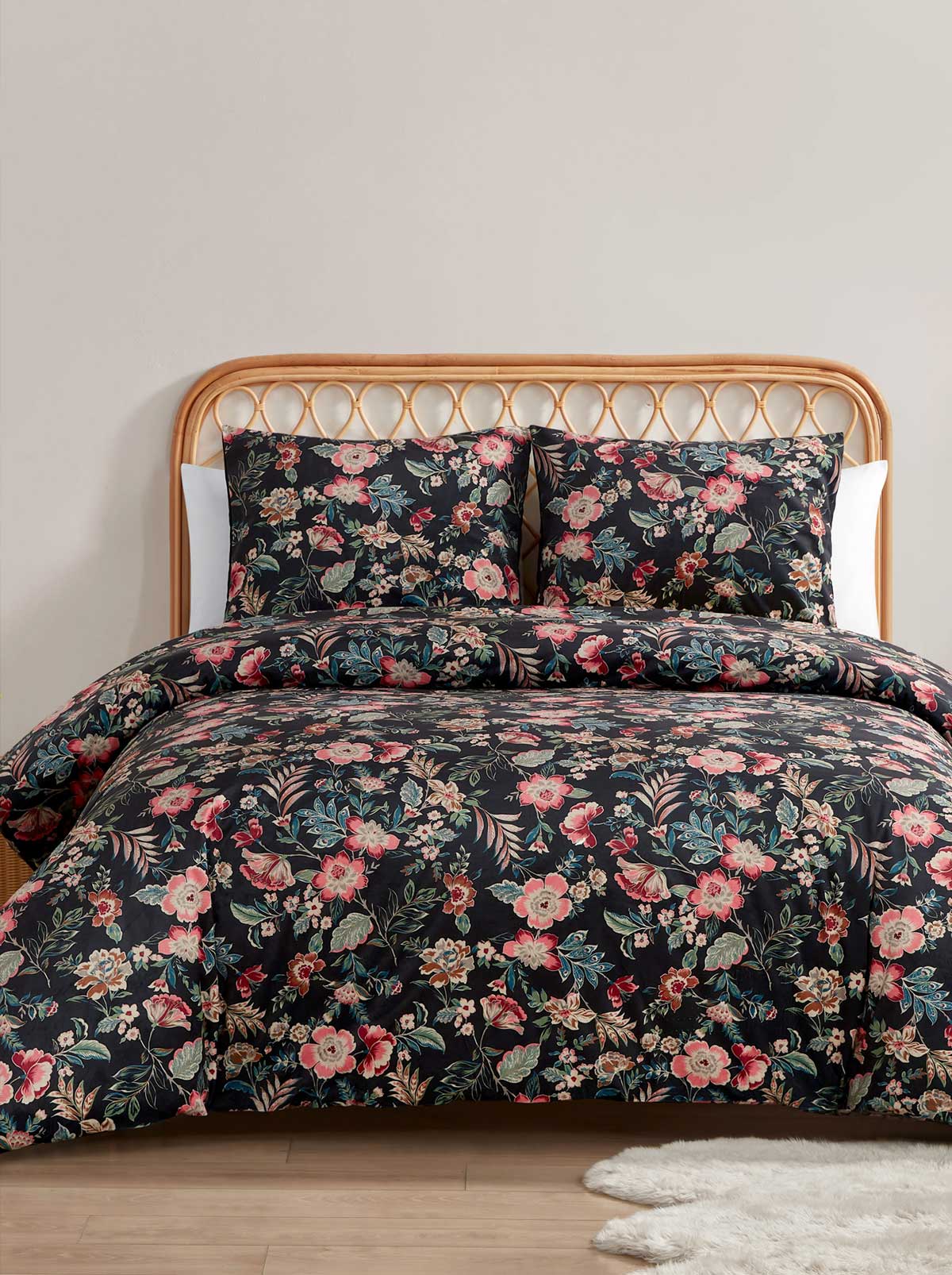 Jessica Simpson Home Arcadian Blooms Velvet Comforter Set