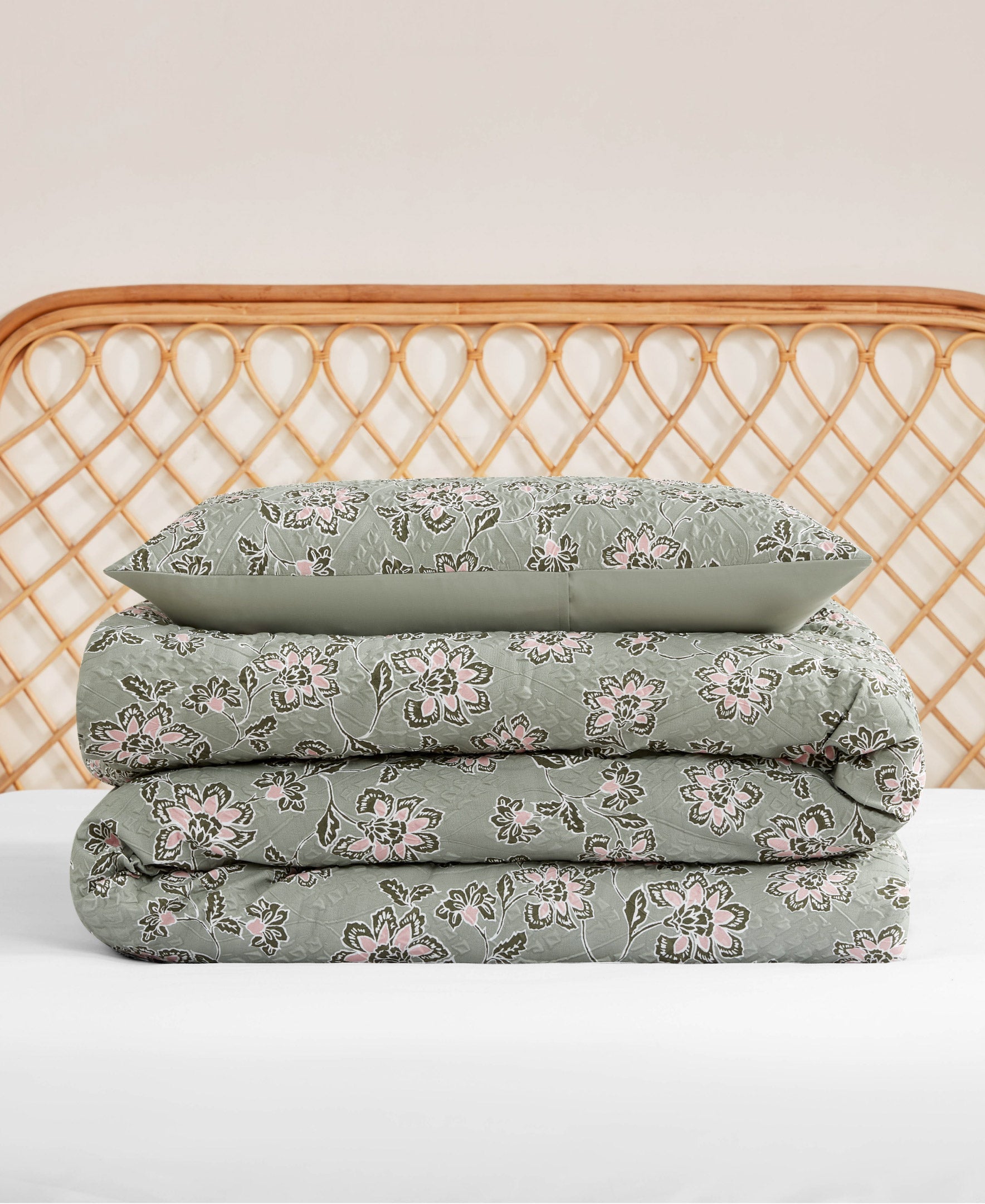 Jessica Simpson Home Botanical Embossed Comforter Set