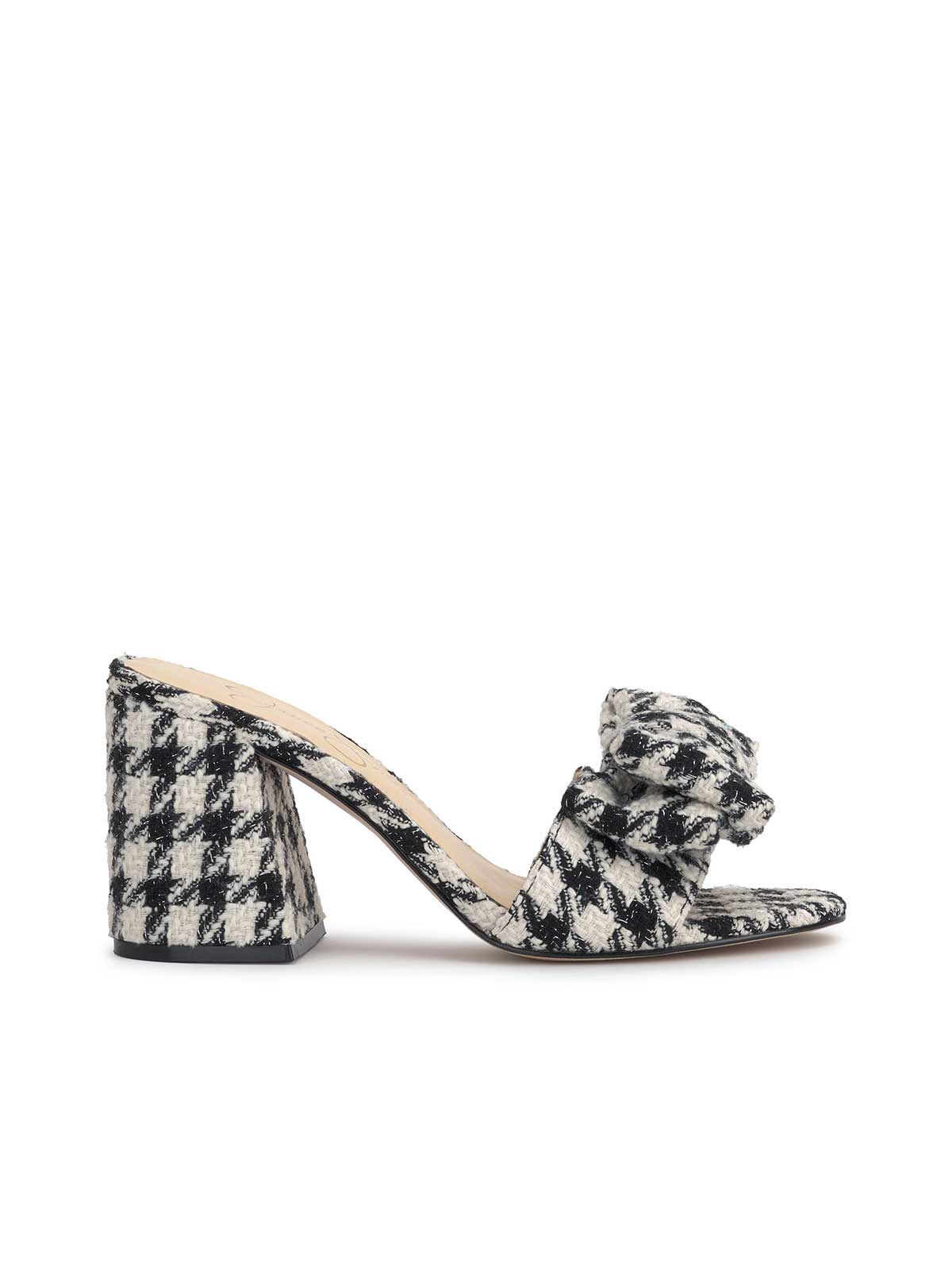 Jessica Simpson Women Romilda Block Heel Sandal in Black/White