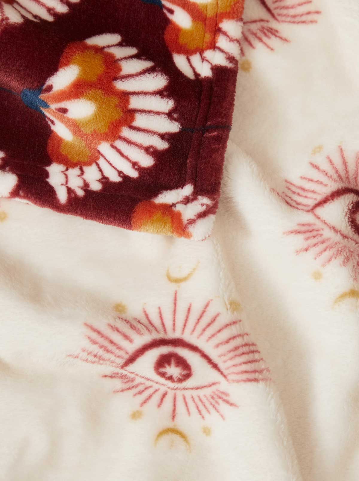 Jessica Simpson Home Celeste Plush Throw in Burgandy Red