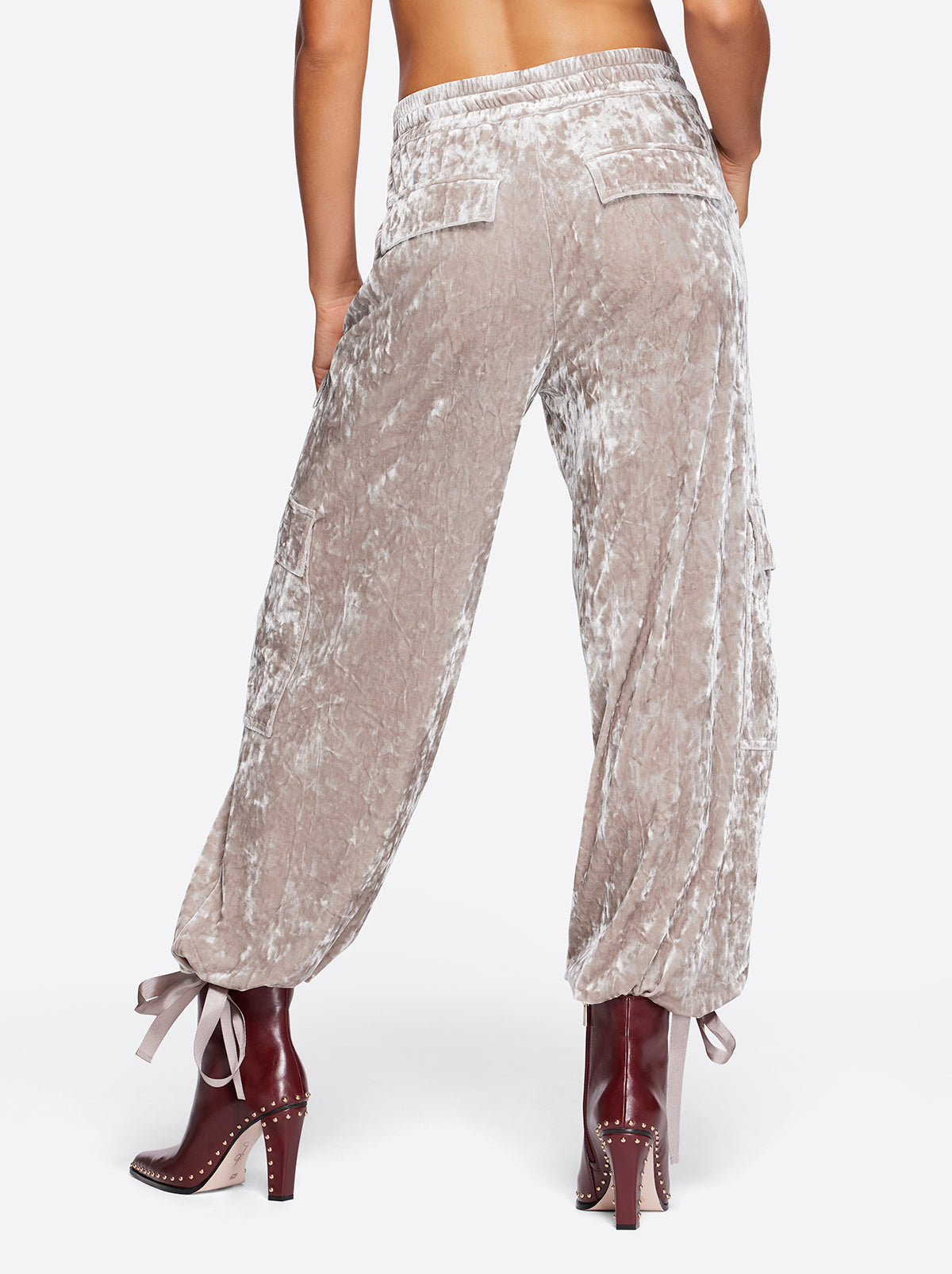 Jessica Simpson Women Velvet Cargo Pant in Pearl Grey