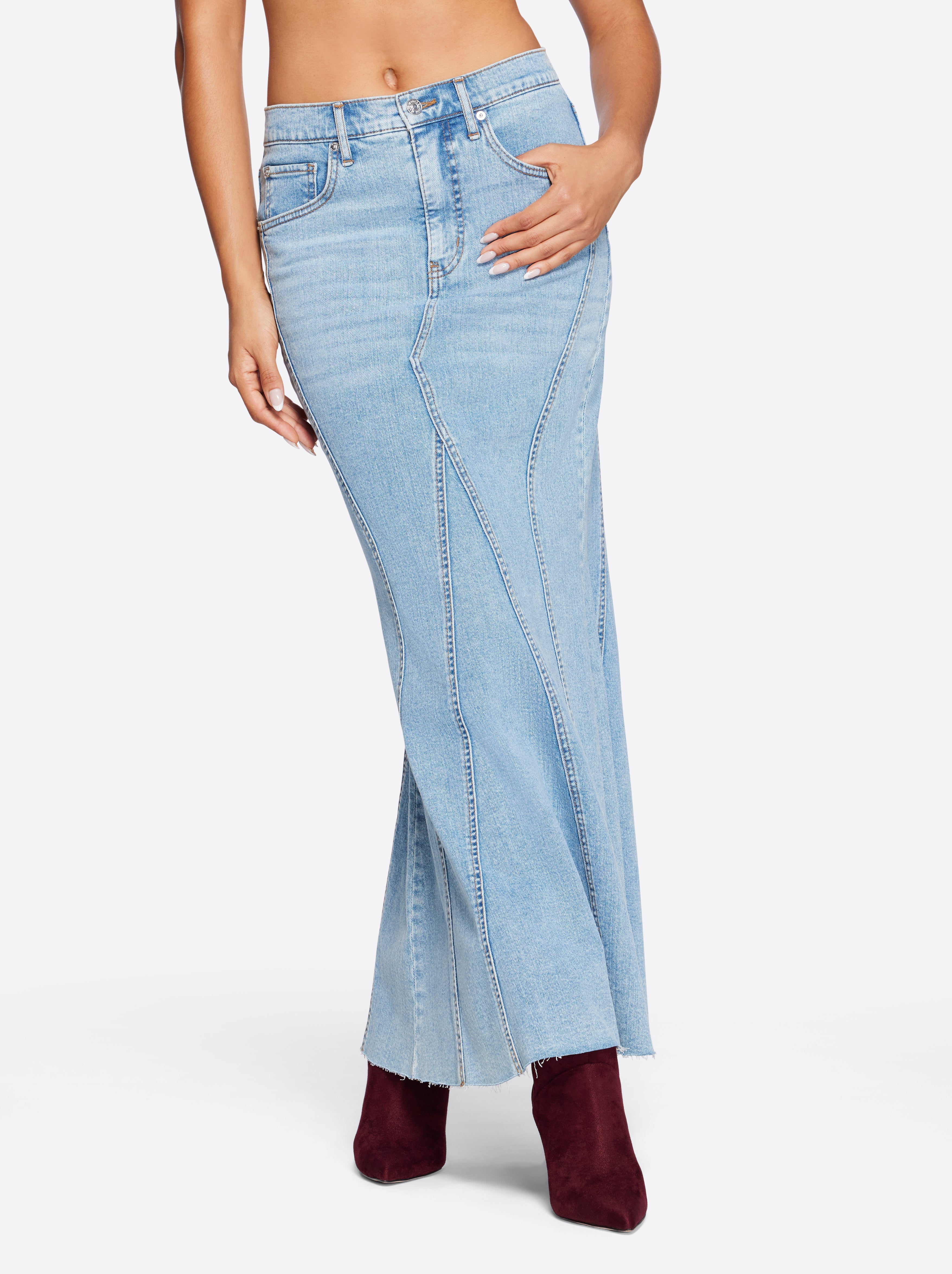 Jessica Simpson Women Denim Skirt in Open Book
