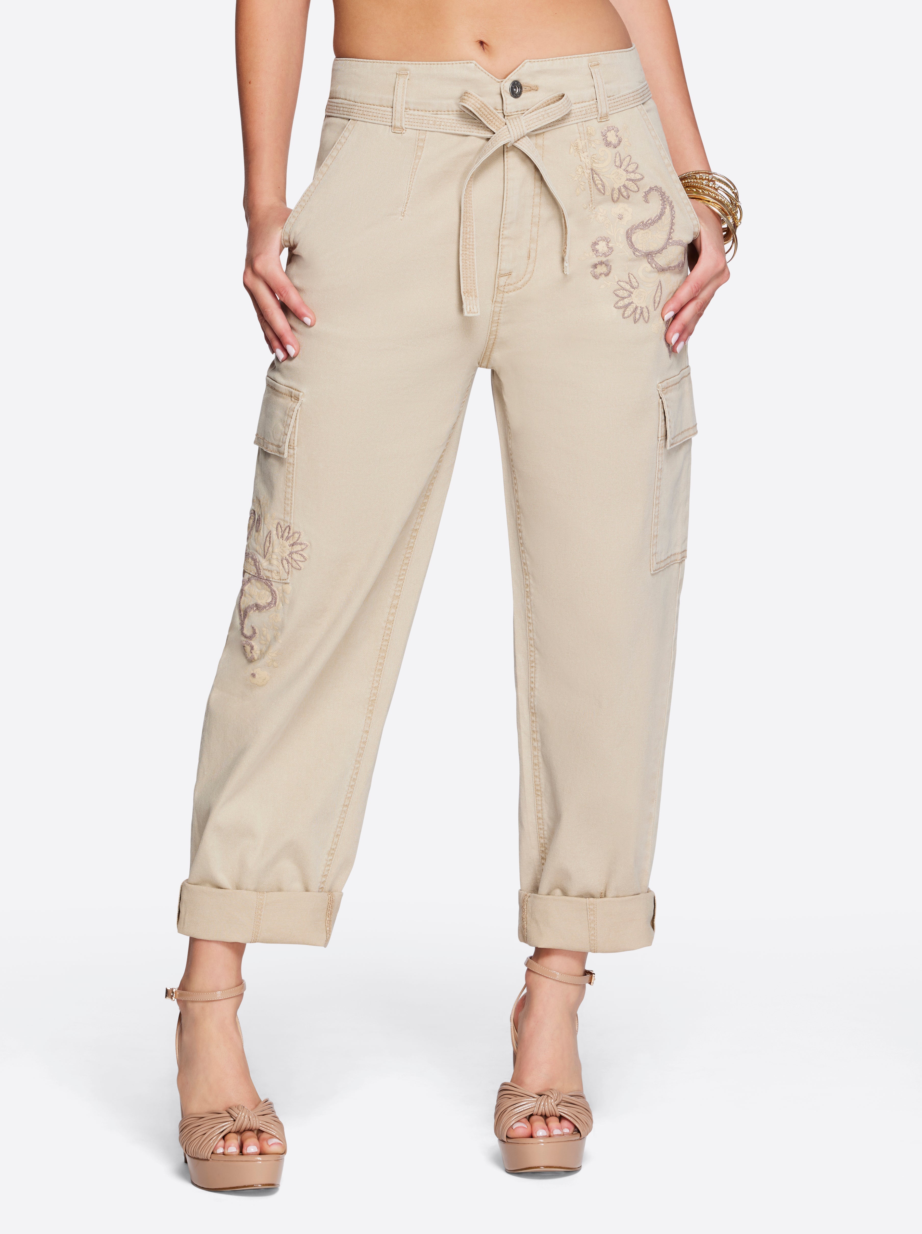 Jessica Simpson Women Allie Cargo Pant in Khaki