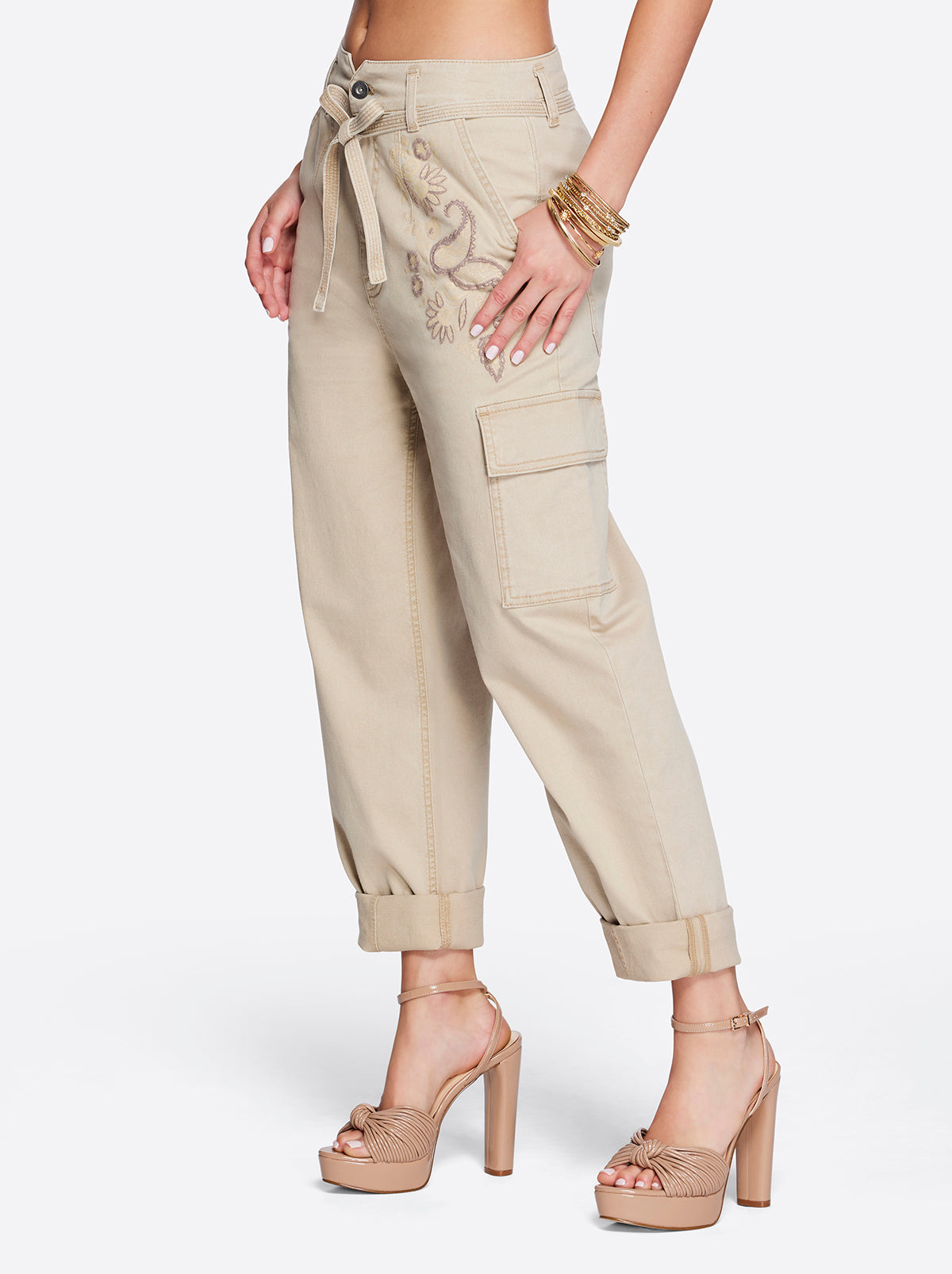 Jessica Simpson Women Allie Cargo Pant in Khaki