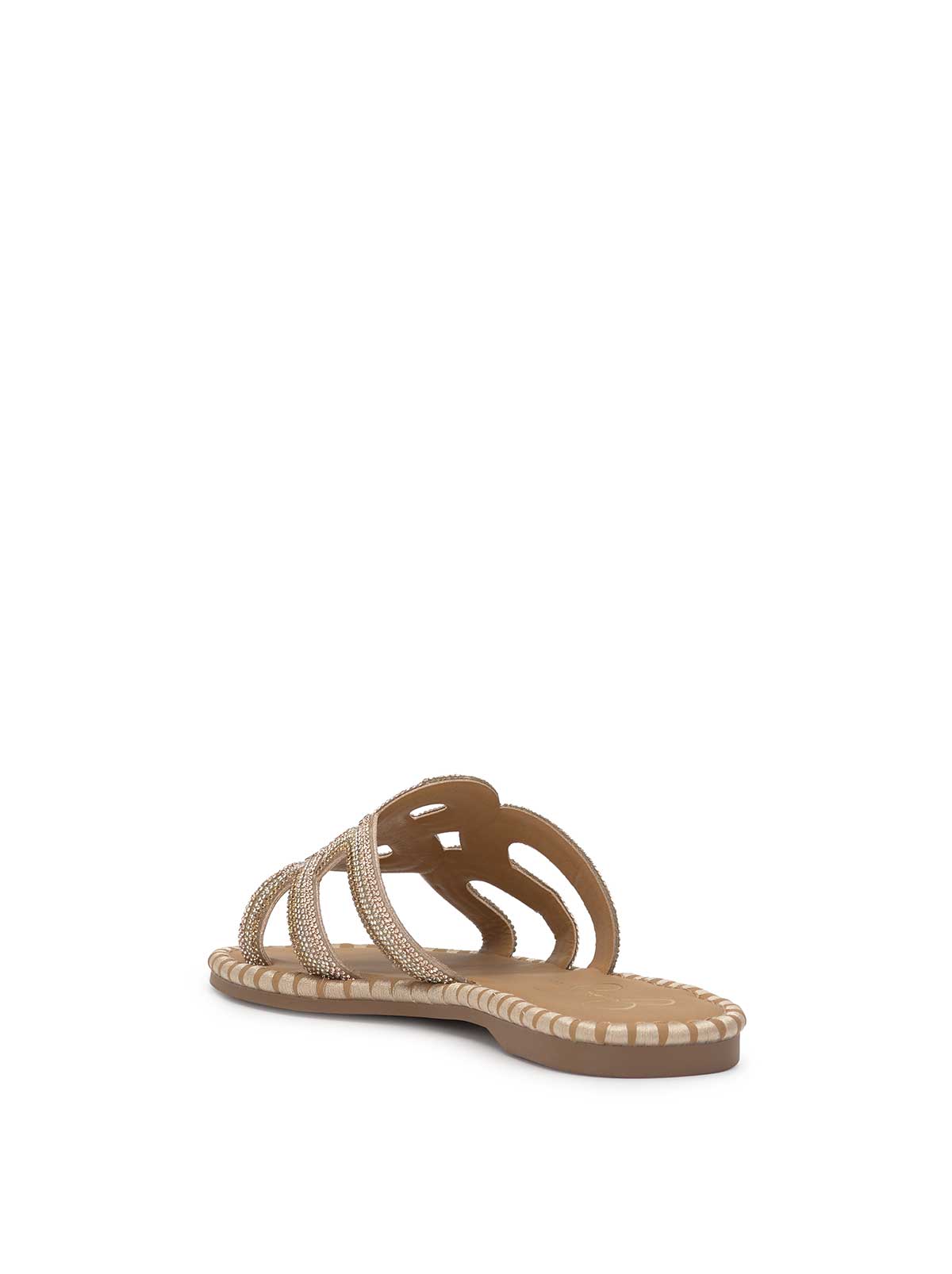 Jessica Simpson Women Bria Flat Sandal in Champagne