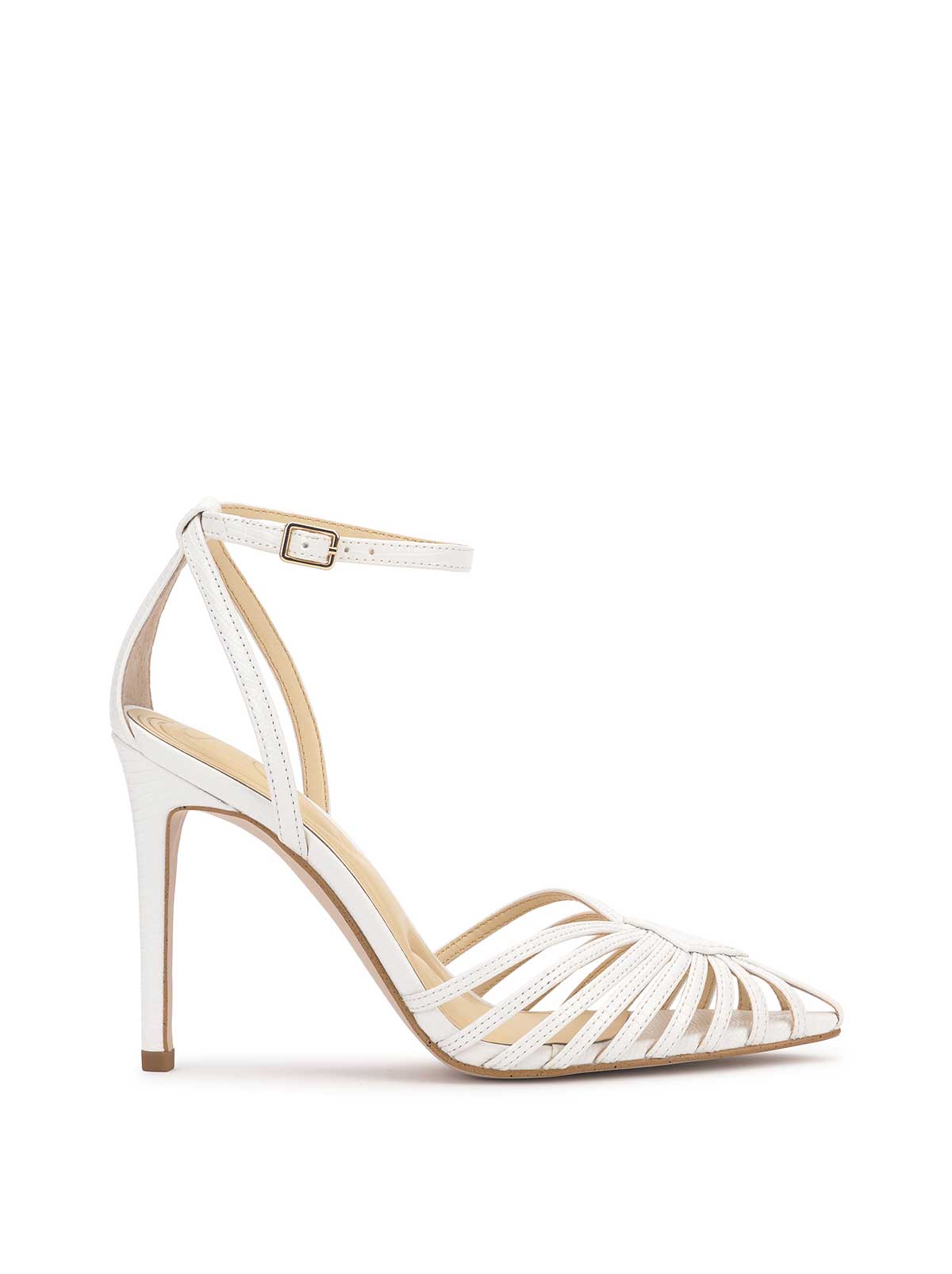 Jessica Simpson Women Paveri Pump in White