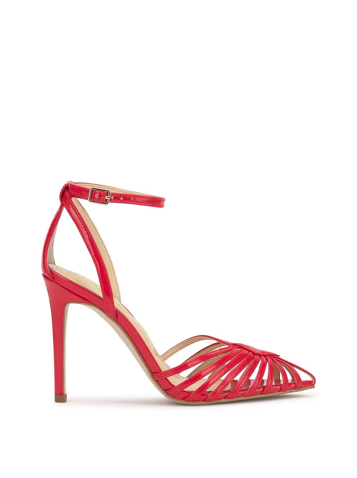 Jessica Simpson Women Paveri Pump in Poppy